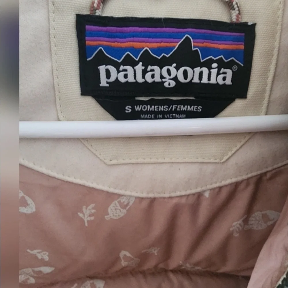 RARE Patagonia Women's Two-Tone Hooded Vest - Cream and Pink BIVY EUC - Picture 5 of 6